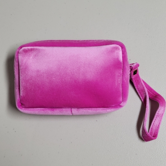 Valentino Beaury Small Pink Velvet Travel Pouch Makeup Wrislet Travel Bag. - Picture 2 of 10